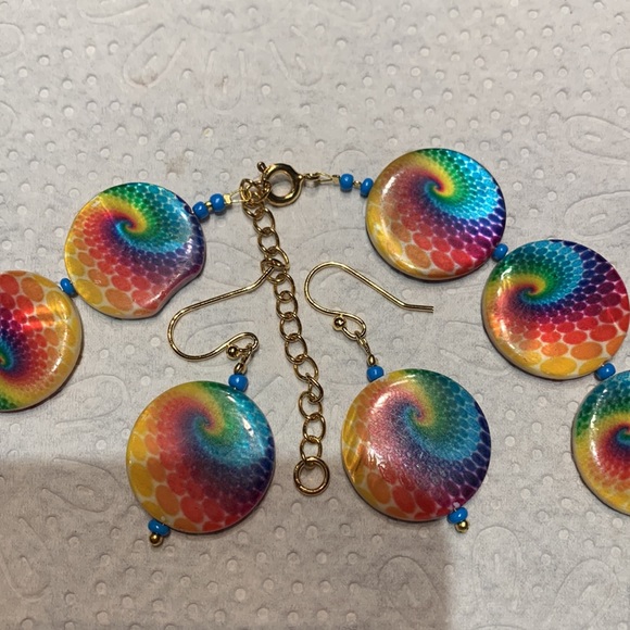 BoHo Necklace and earring set - Picture 2 of 4